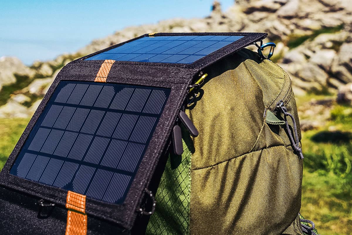 Panneau Solaire Portable 400 W Chargeur Solaire Pliable Monocristallin pour Stations d'Alimentation, Camping, Randonnée, Haut Rendement 24 %, avec Sortie MC4, Adaptateur CC 10 en 1, Étanche IP67 | FR Panneau Solaire Portable 400 W Chargeur Solaire Pliable Monocristallin pour Stations d'Alimentation, Camping, Randonnée, Haut Rendement 24 %, avec Sortie MC4, Adaptateur CC 10 en 1, Étanche IP67 | FR