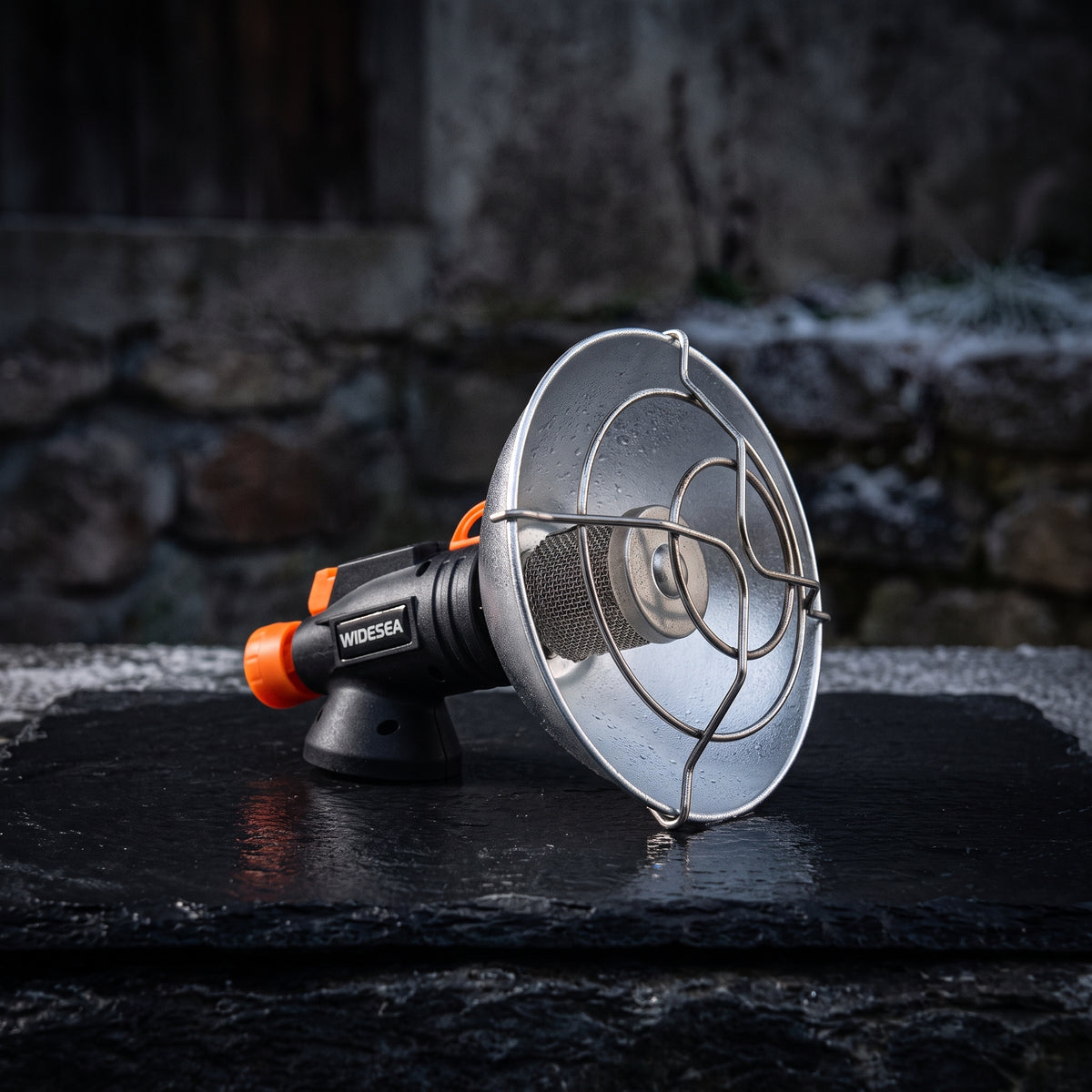 Chauffage de Camping Portable — Hero premium fond sombre